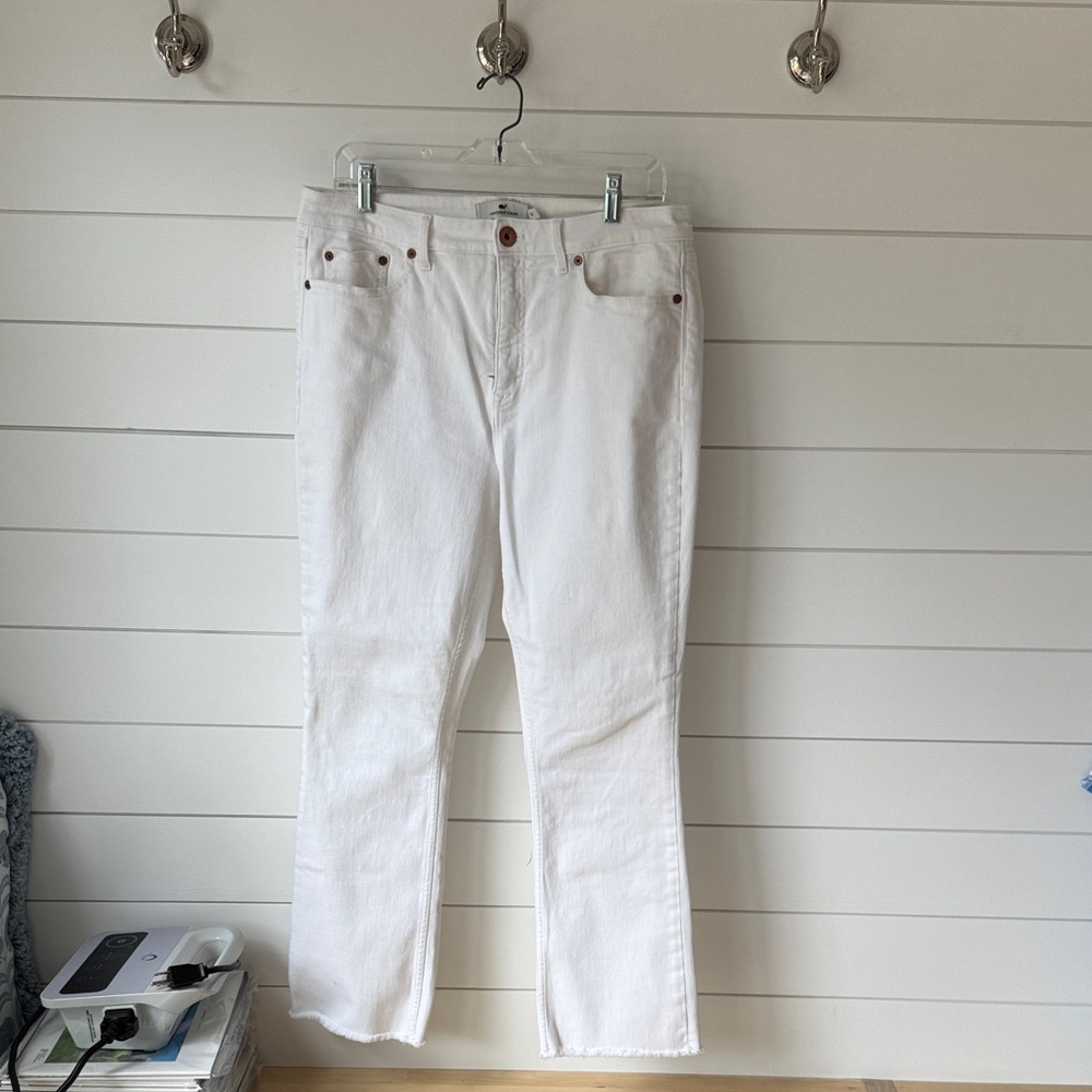 Vineyard Vines Women's Crisp White Straight Leg Jeans size 31